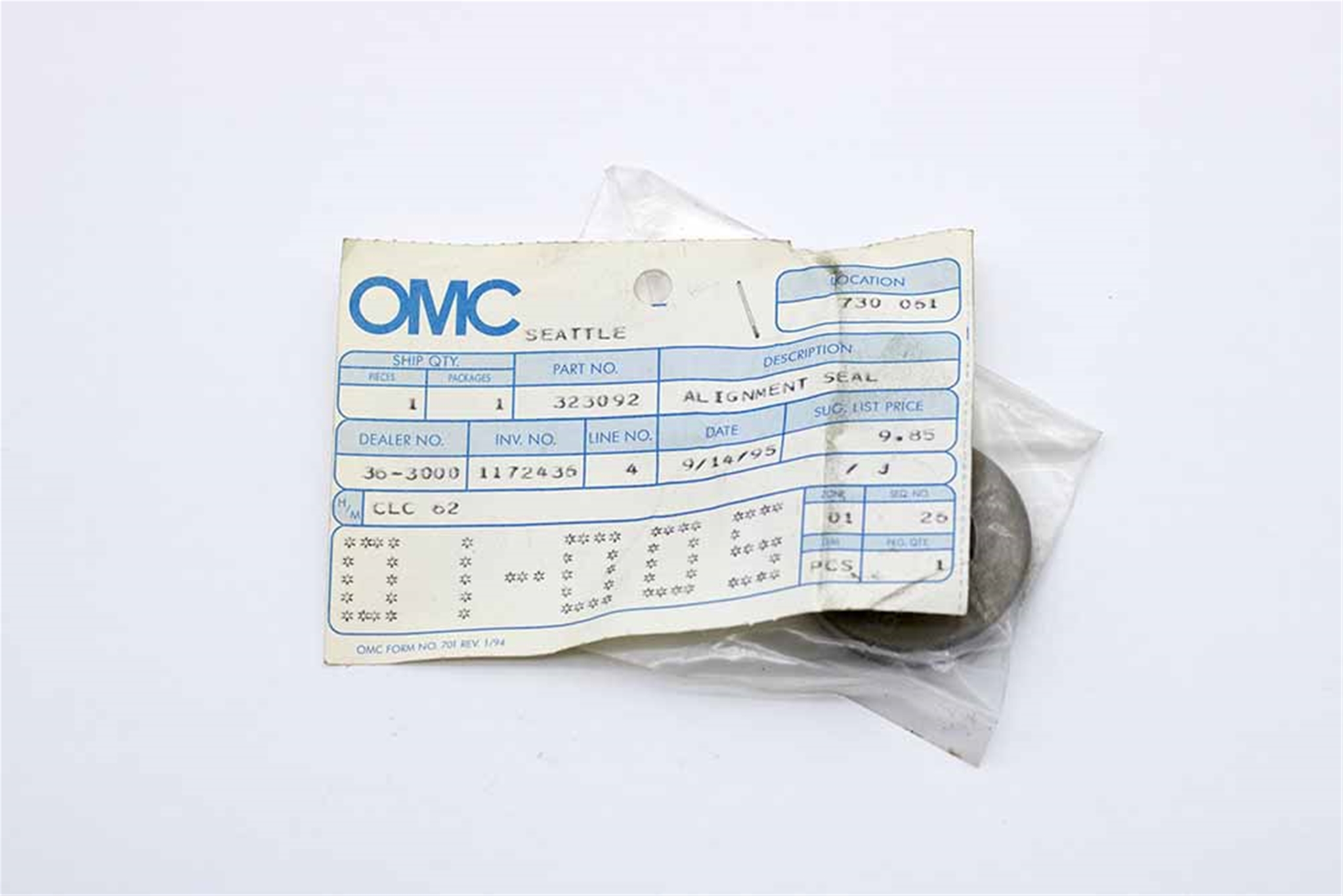 323092 OMC Lower Crankshaft Seal Johnson Evinrude Genuine OEM